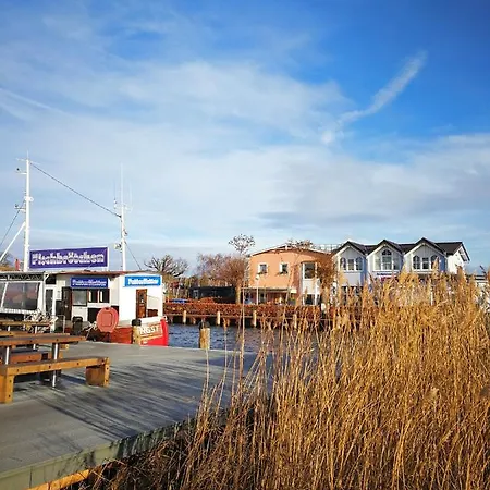 Rosenblick Apartman *